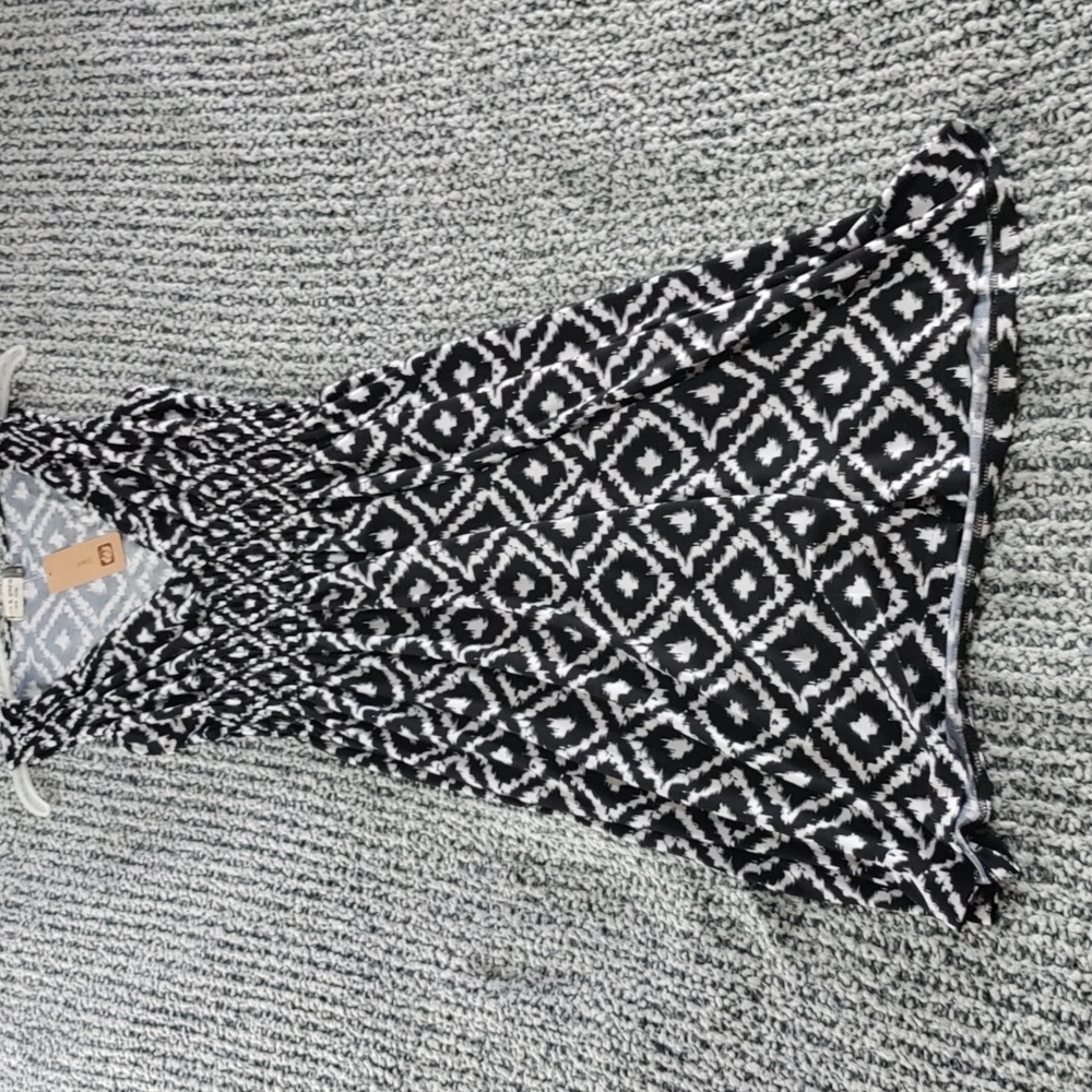 Cute Black and White Dress